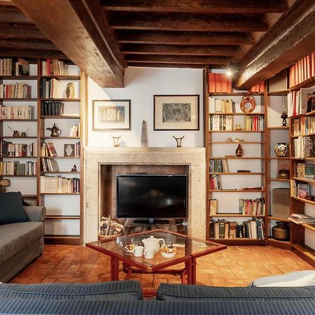 Domus Quiritum Charming, Appartamento d'Epoca a Campo de' Fiori Roma Esterno foto