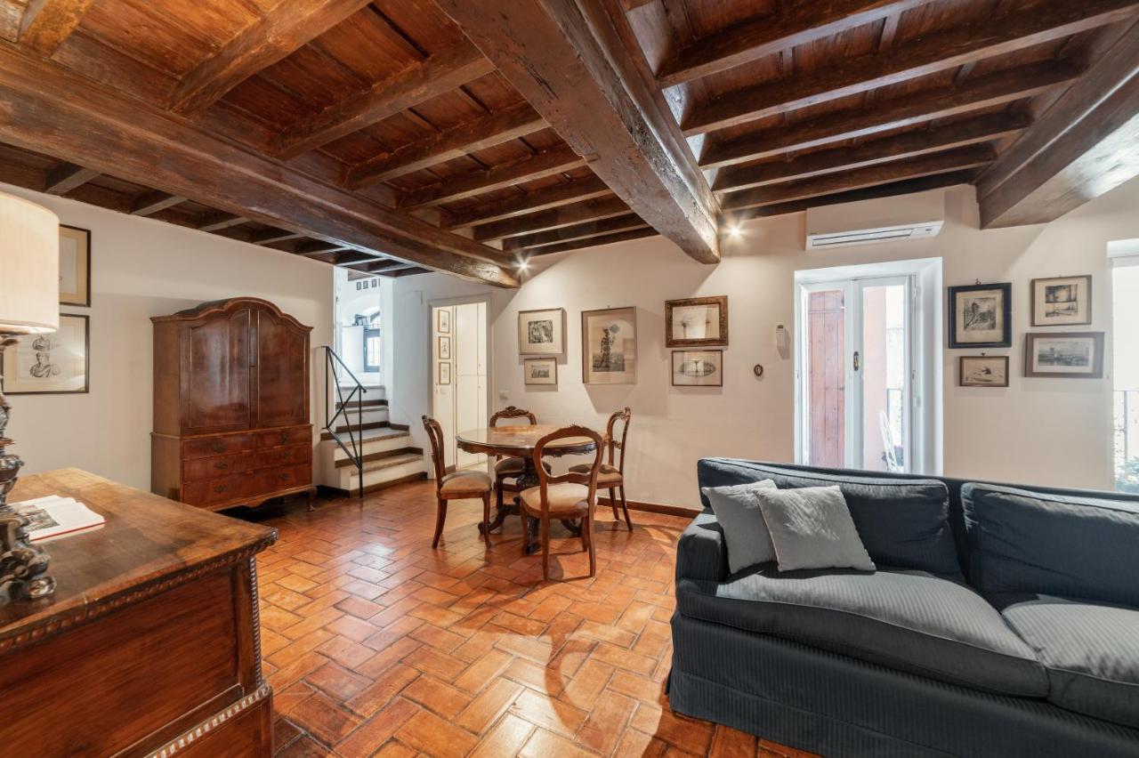 Domus Quiritum Charming, Appartamento d'Epoca a Campo de' Fiori Roma Esterno foto