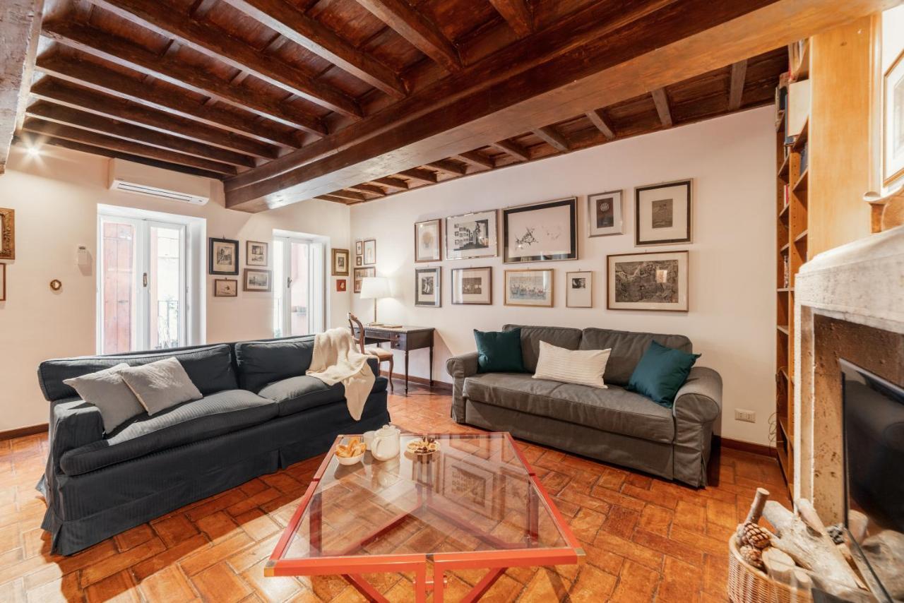 Domus Quiritum Charming, Appartamento d'Epoca a Campo de' Fiori Roma Esterno foto