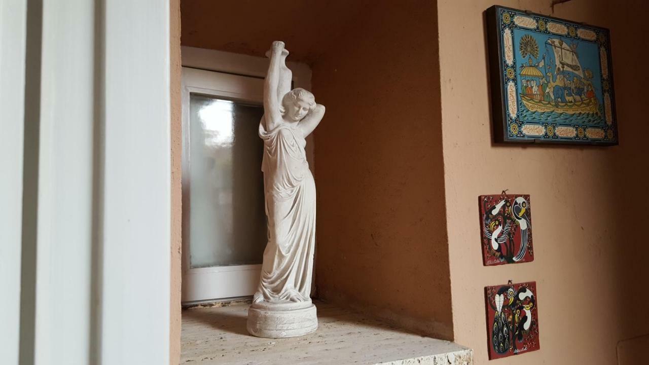 Domus Quiritum Charming, Appartamento d'Epoca a Campo de' Fiori Roma Esterno foto